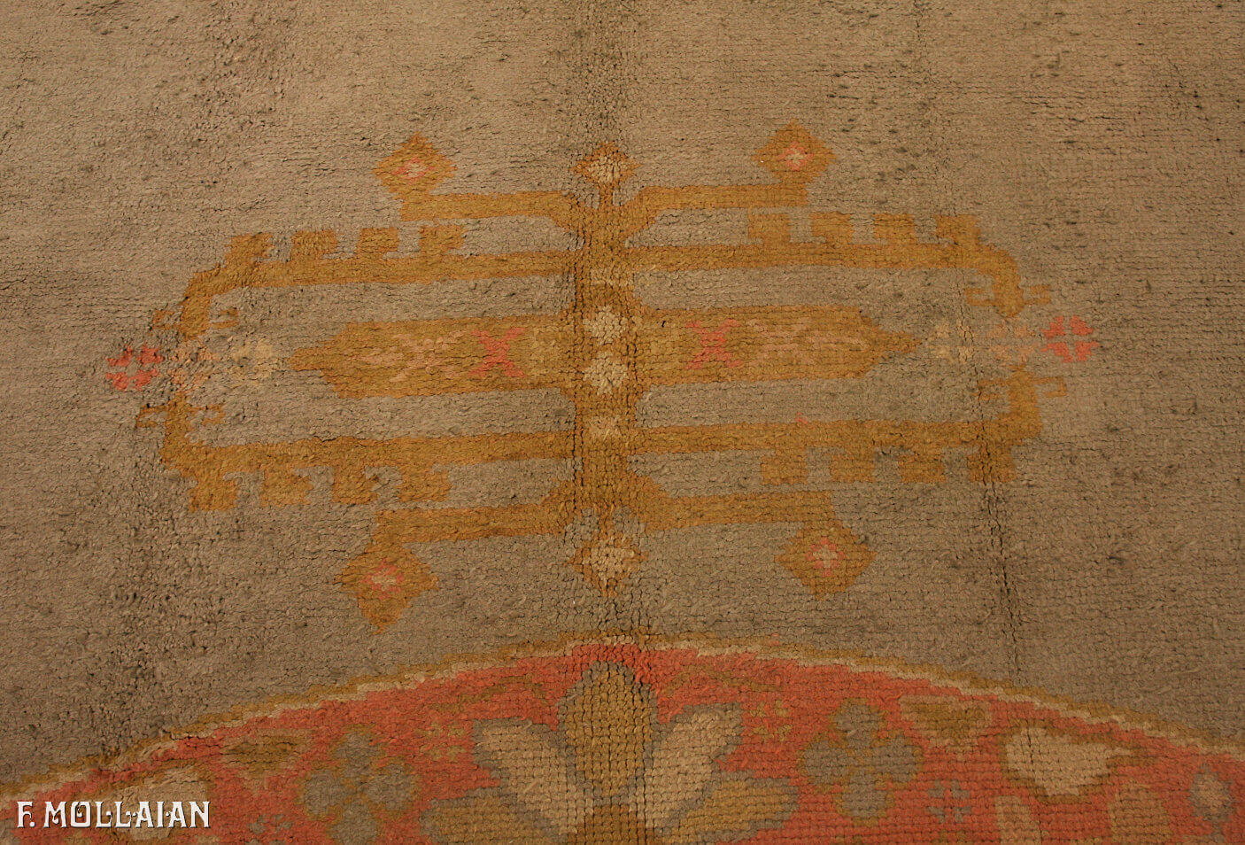 A Large Antique Turkish Izmir Carpet n°:94418618